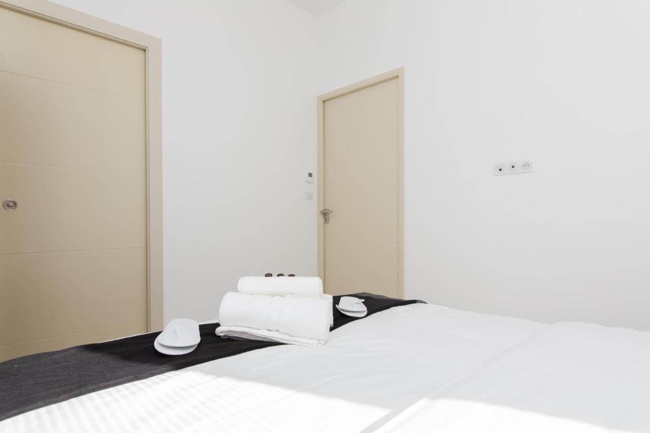 Anzur Yourhosthelper Cannes Exteriér fotografie