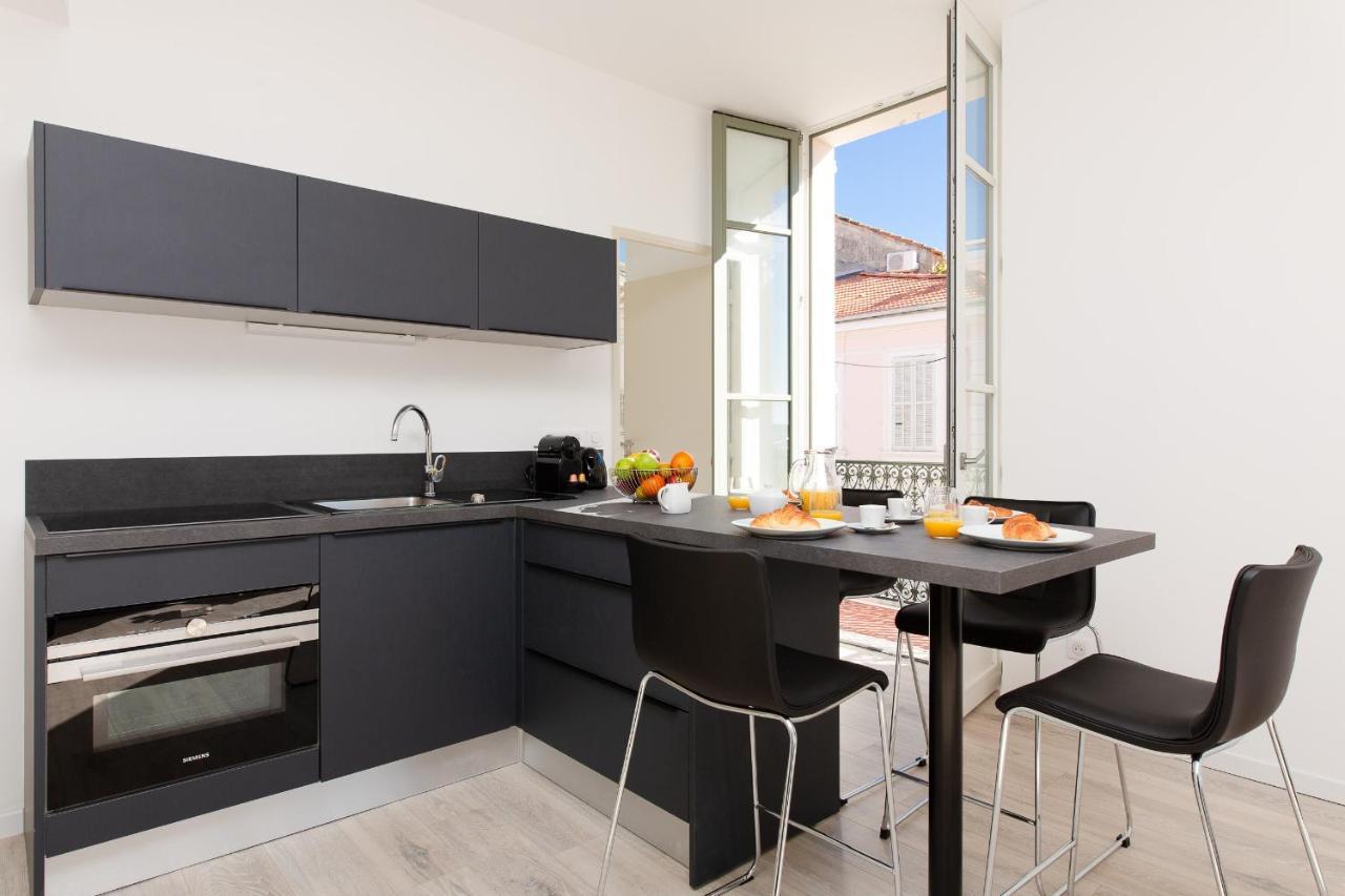 Anzur Yourhosthelper Cannes Exteriér fotografie